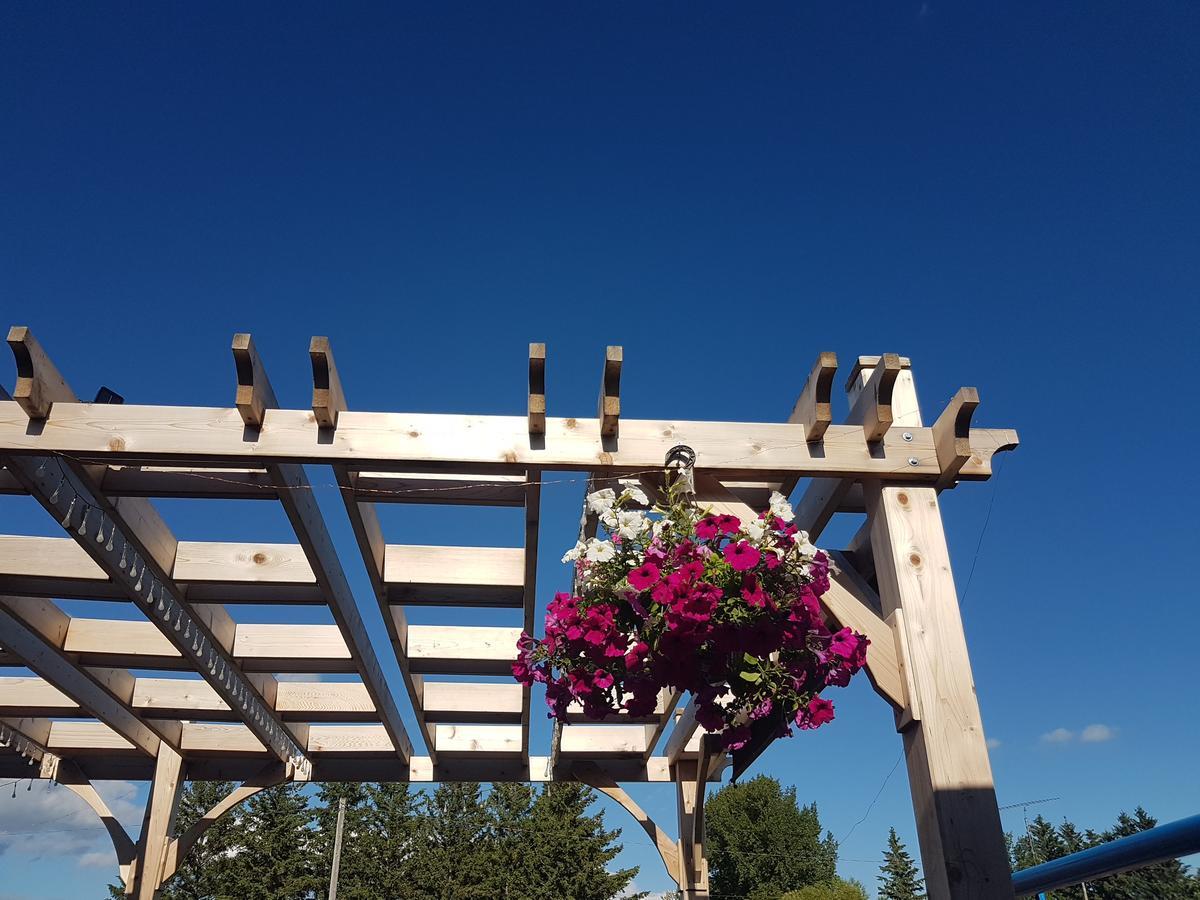 Spruce Woods Inn Glenboro Екстериор снимка